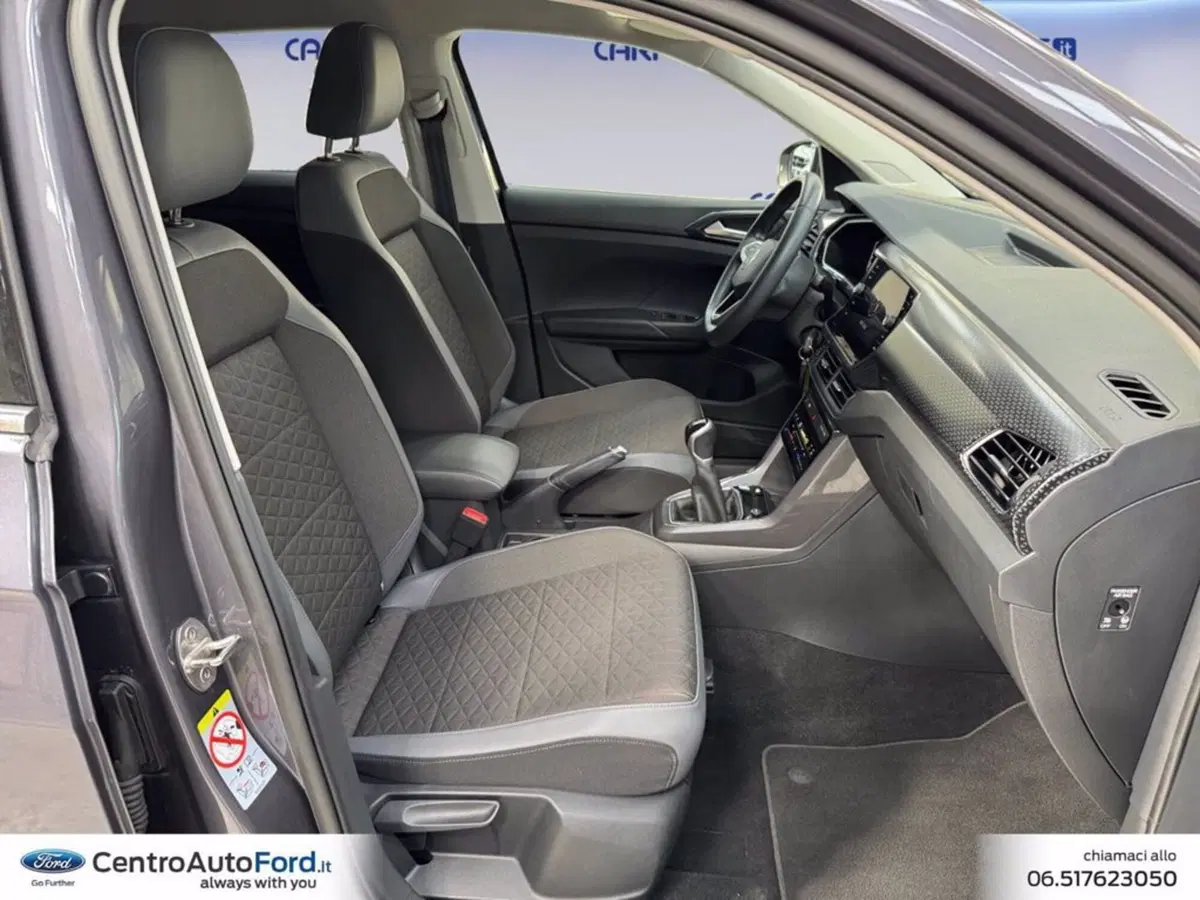 Volkswagen T-Cross usata a Roma (15)