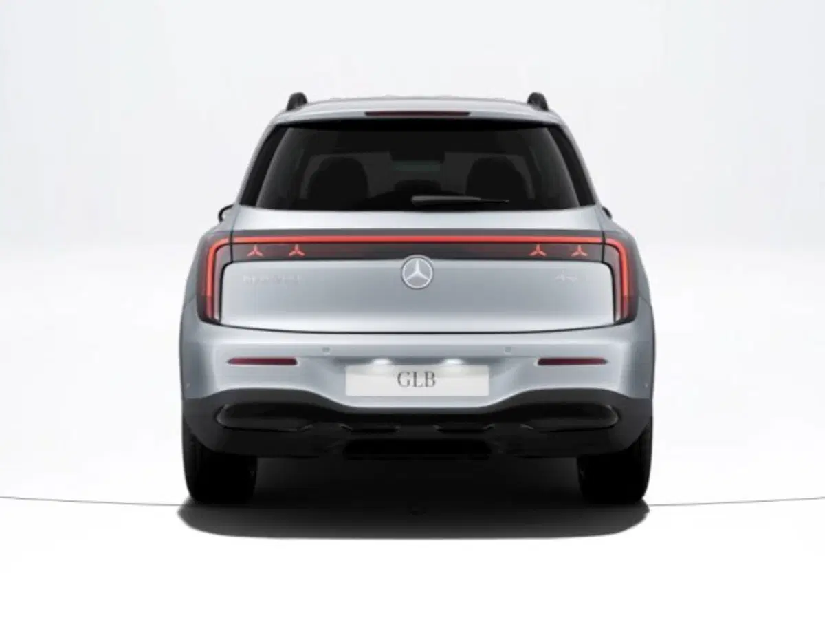 Mercedes-Benz GLB EQ nuova a Verona (4)