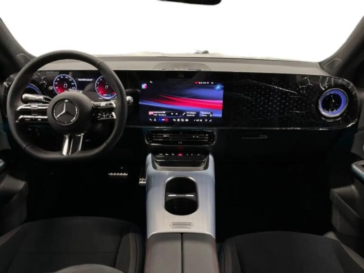 Mercedes-Benz GLB nuova a Verona (9)