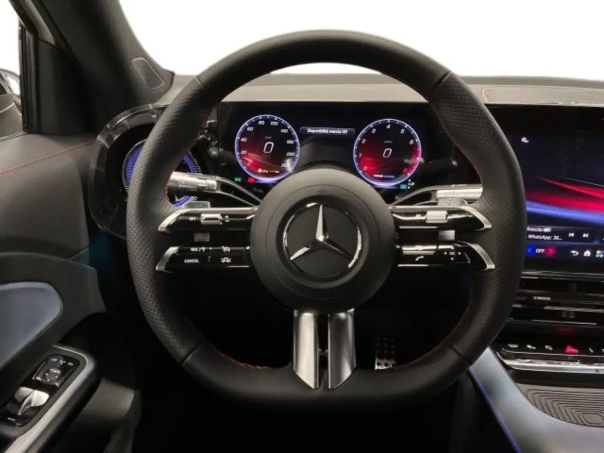 Mercedes-Benz GLB nuova a Verona (10)