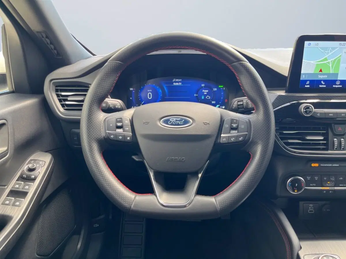 Ford Kuga usata a Milano (13)