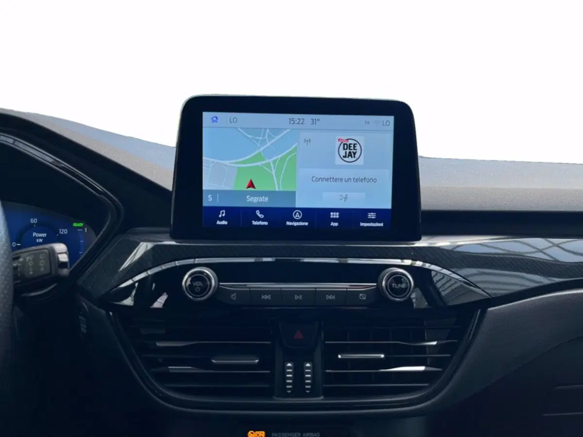 Ford Kuga usata a Milano (14)