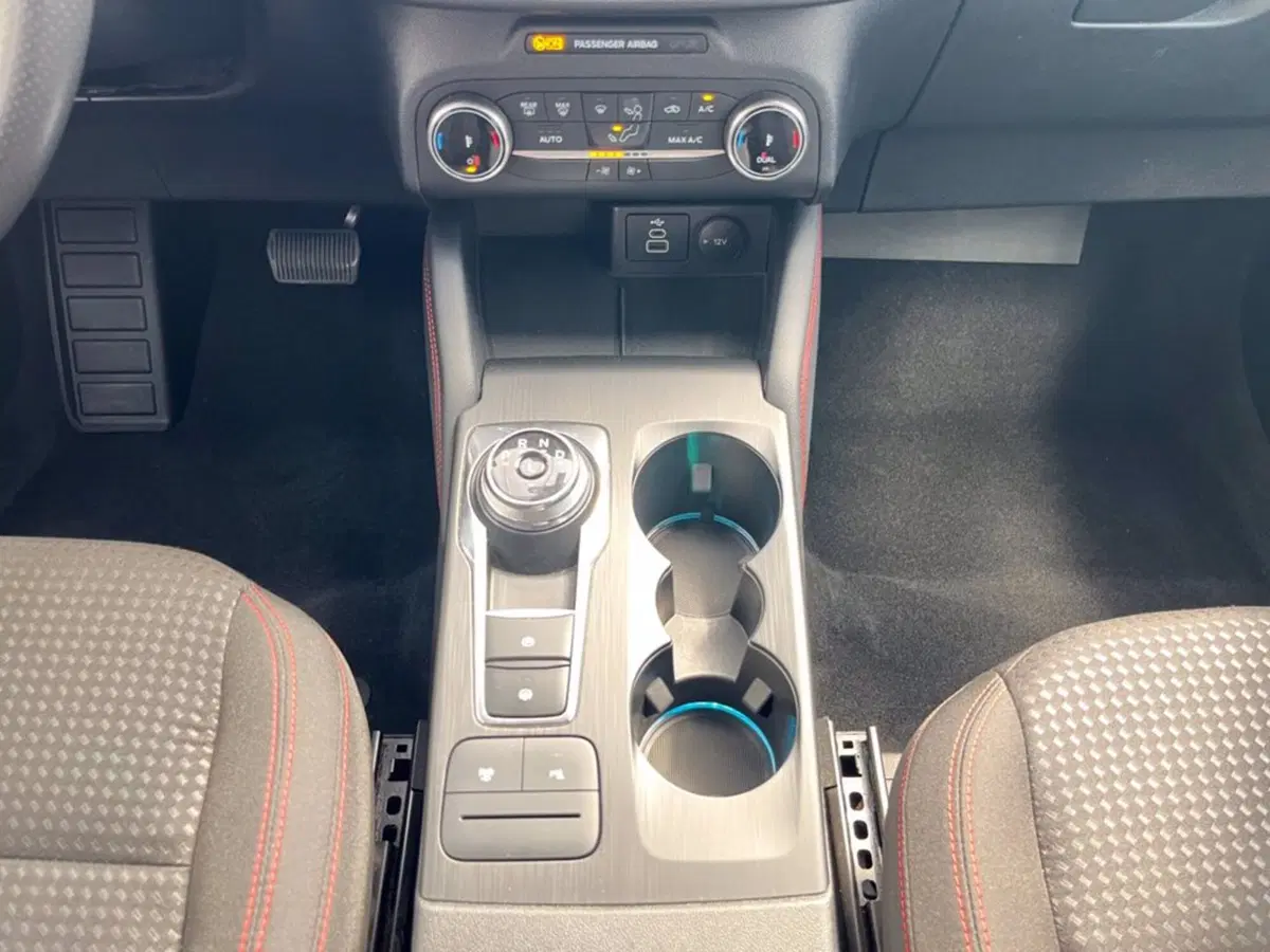 Ford Kuga usata a Milano (16)
