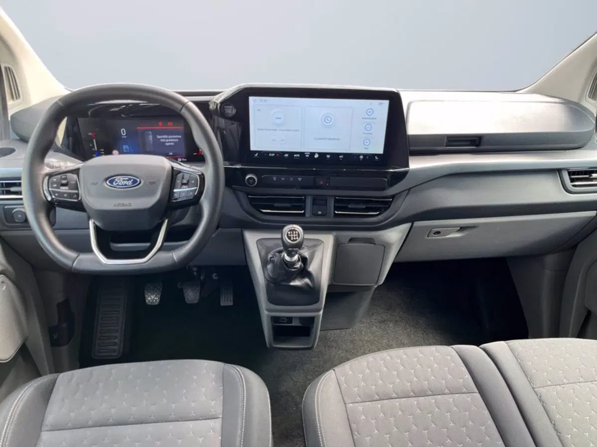 Ford Tourneo Custom usata a Milano (11)