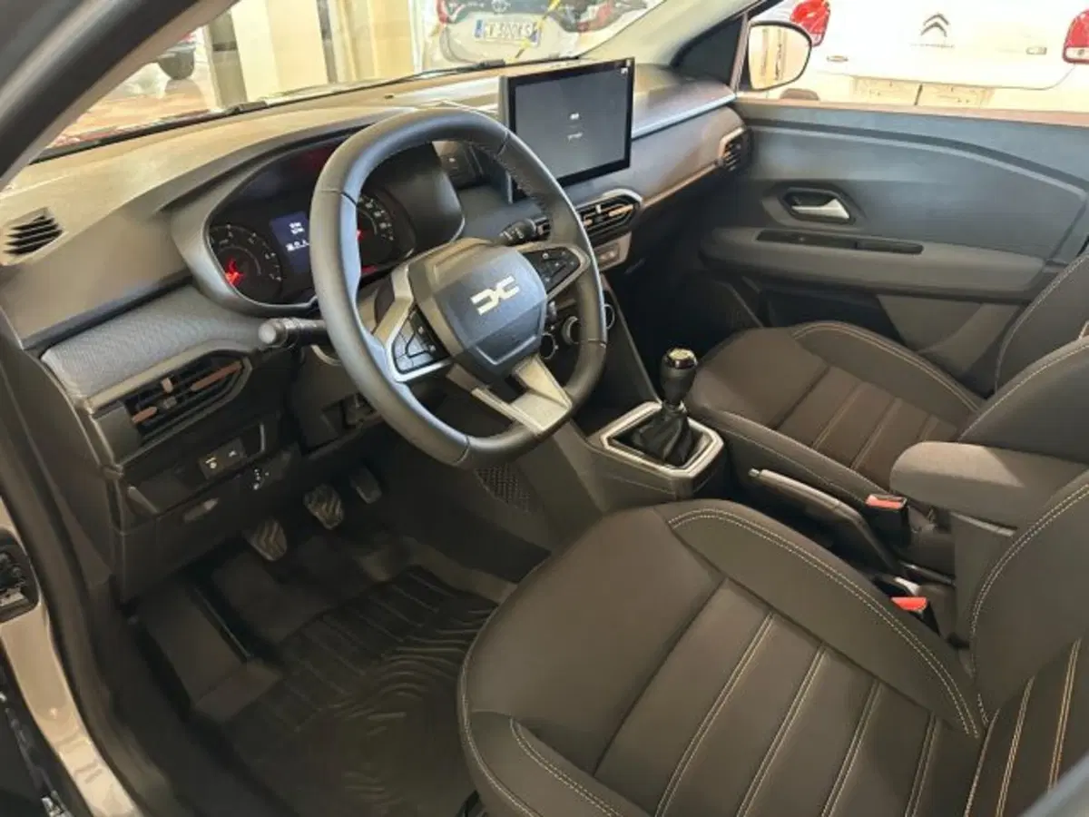 Dacia Sandero Stepway nuova a Vicenza (7)