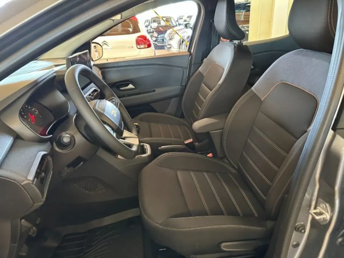 Dacia Sandero Stepway nuova a Vicenza (8)