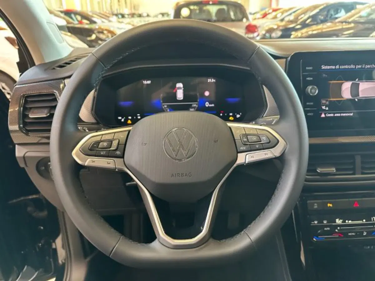 Volkswagen T-Cross nuova a Vicenza (13)
