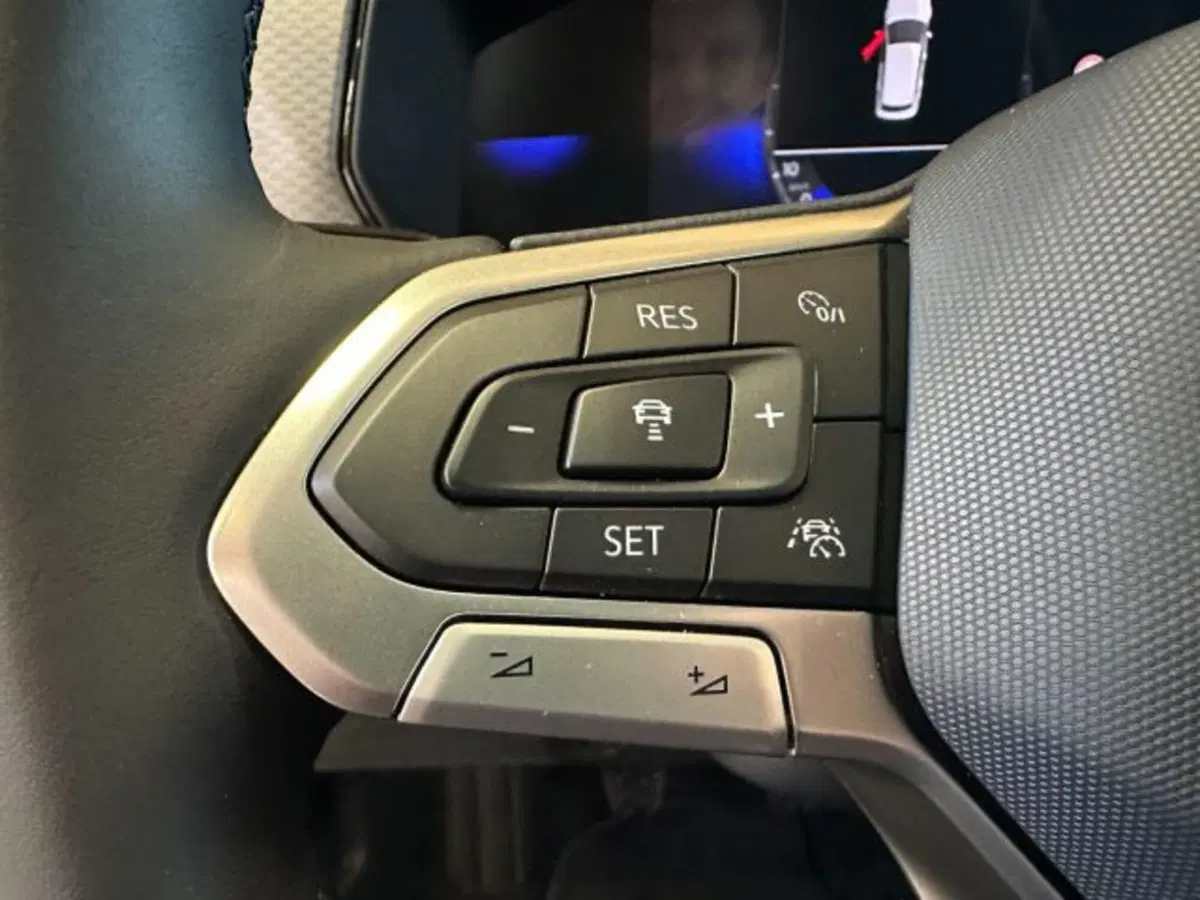 Volkswagen T-Cross nuova a Vicenza (14)