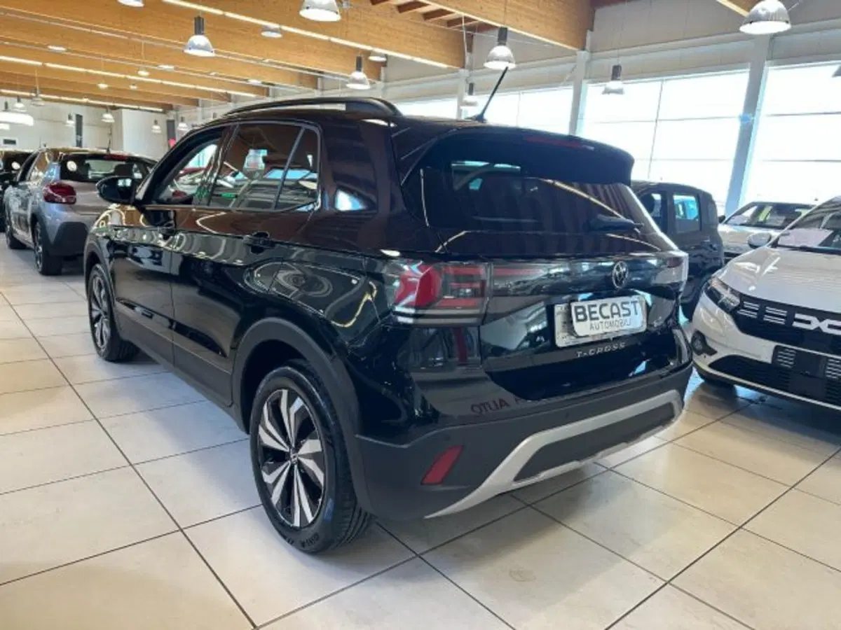 Volkswagen T-Cross nuova a Vicenza (4)