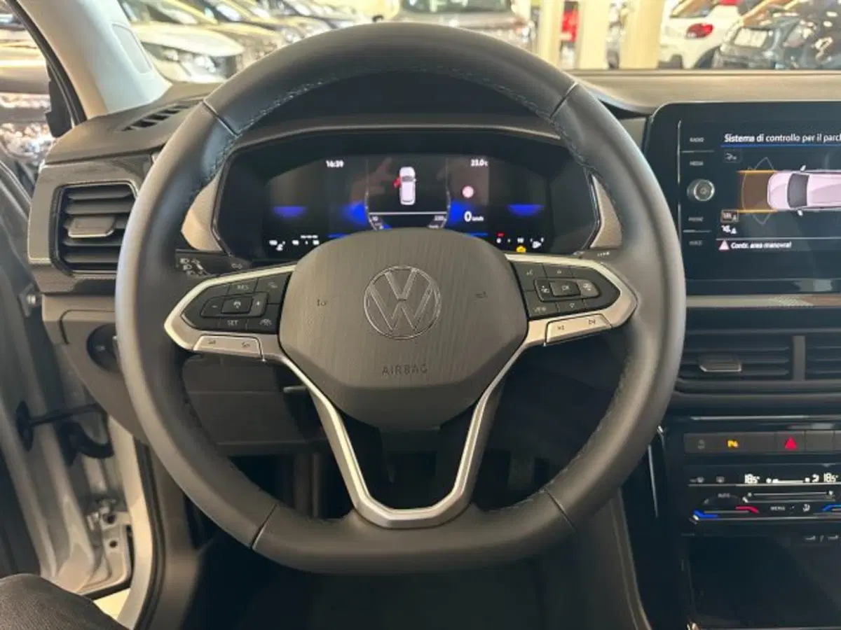 Volkswagen T-Cross nuova a Vicenza (13)
