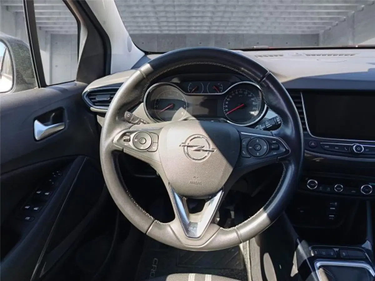 Opel Crossland usata a Bari (12)