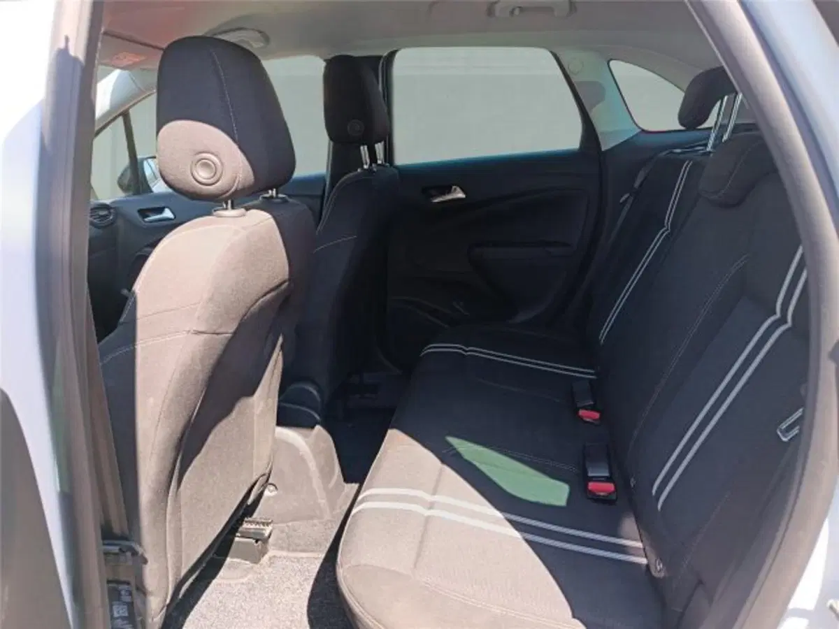 Opel Crossland usata a Bari (16)