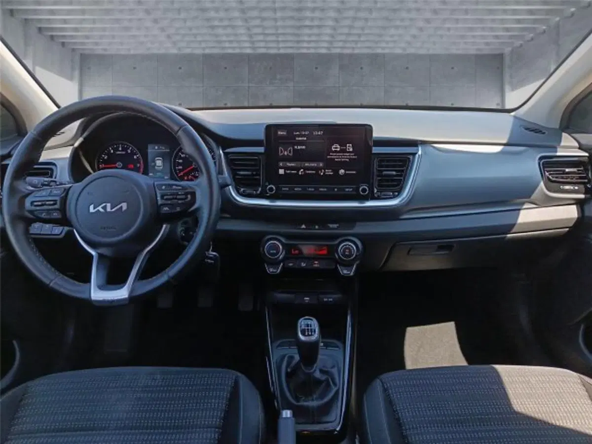 Kia Stonic usata a Bari (13)