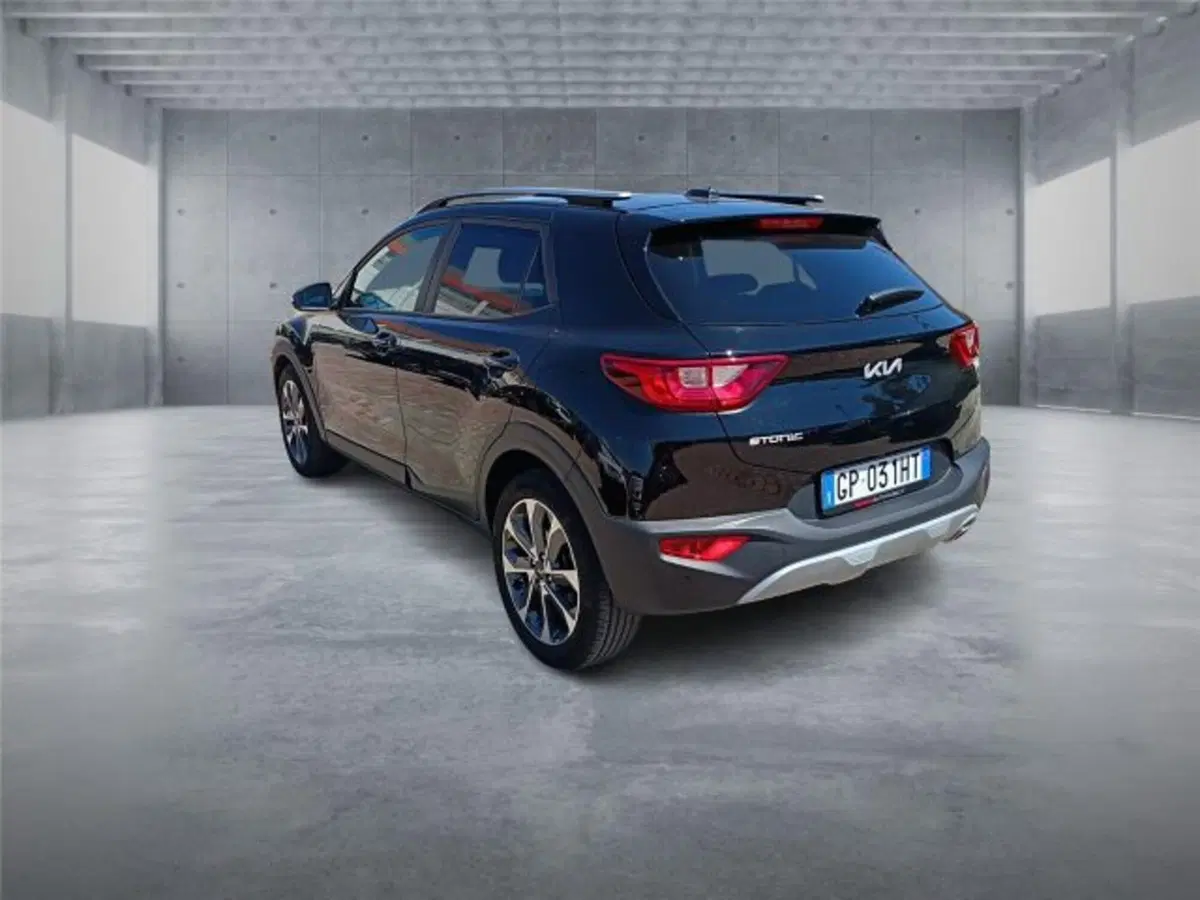 Kia Stonic usata a Bari (4)