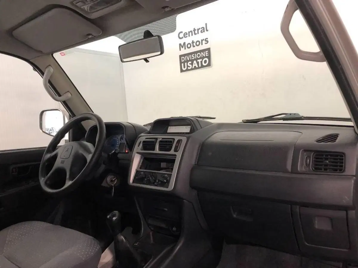 Mitsubishi Pajero usata a Torino (9)