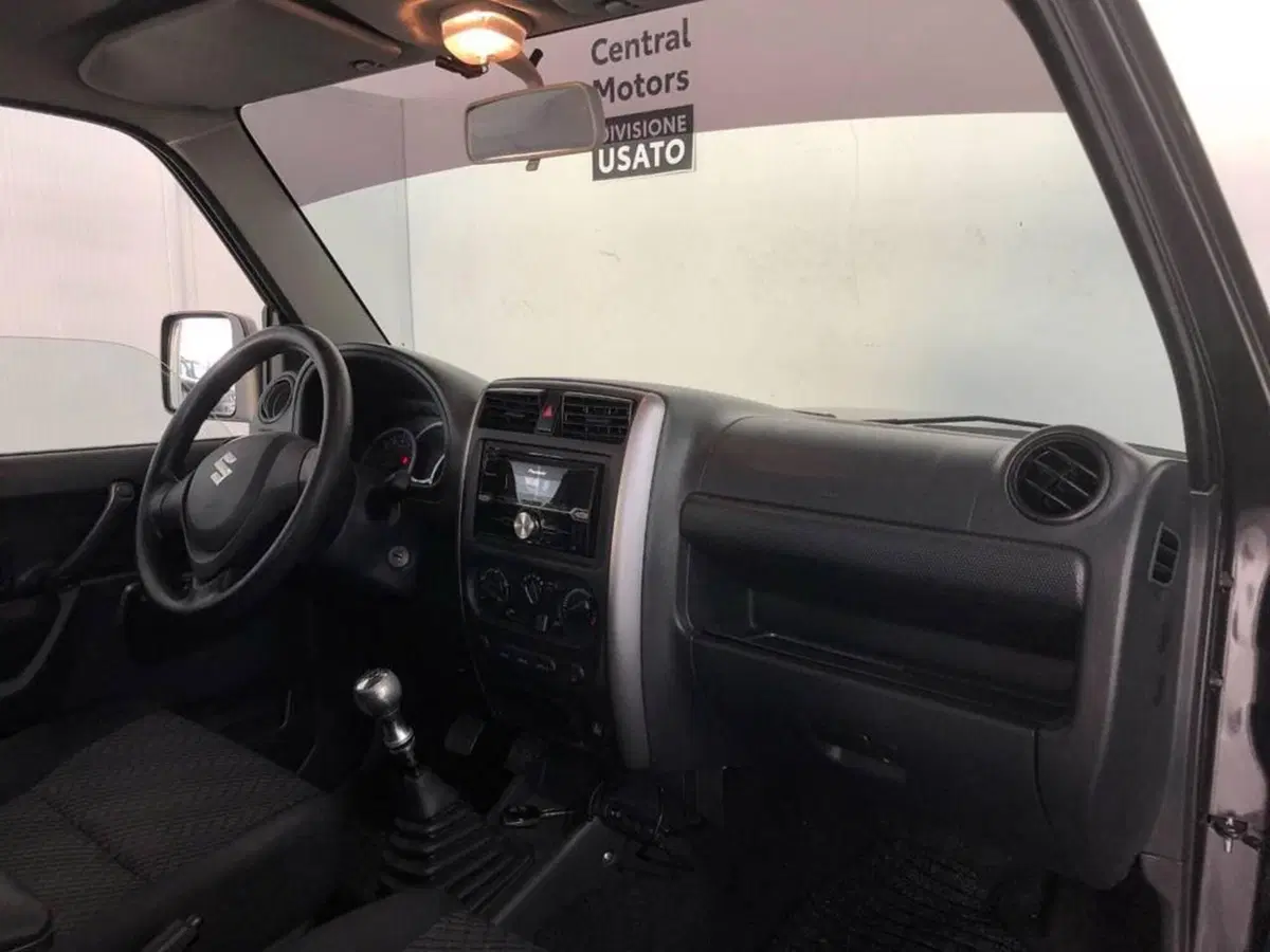 Suzuki Jimny usata a Torino (12)