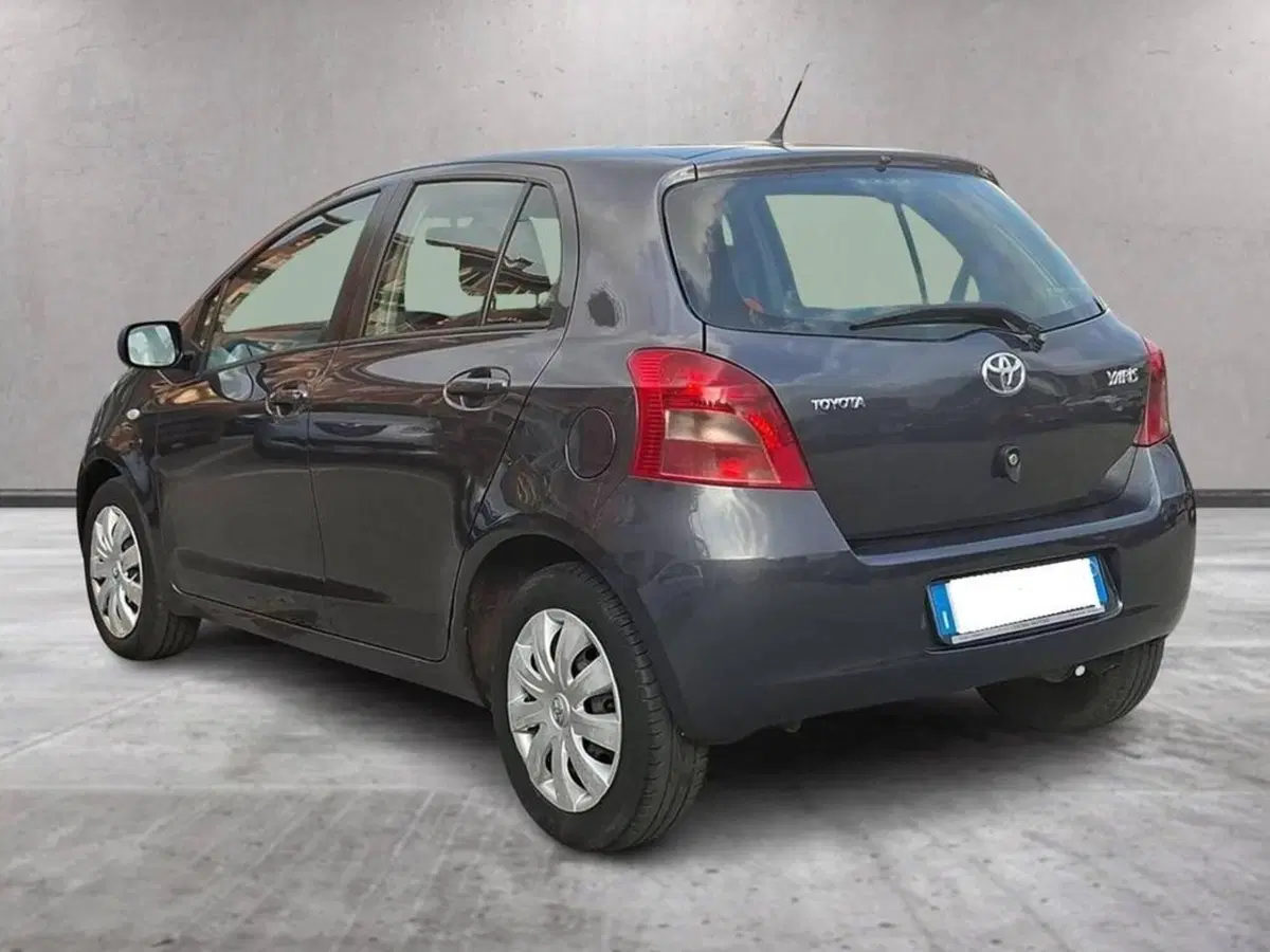 Toyota Yaris usata a Torino (2)
