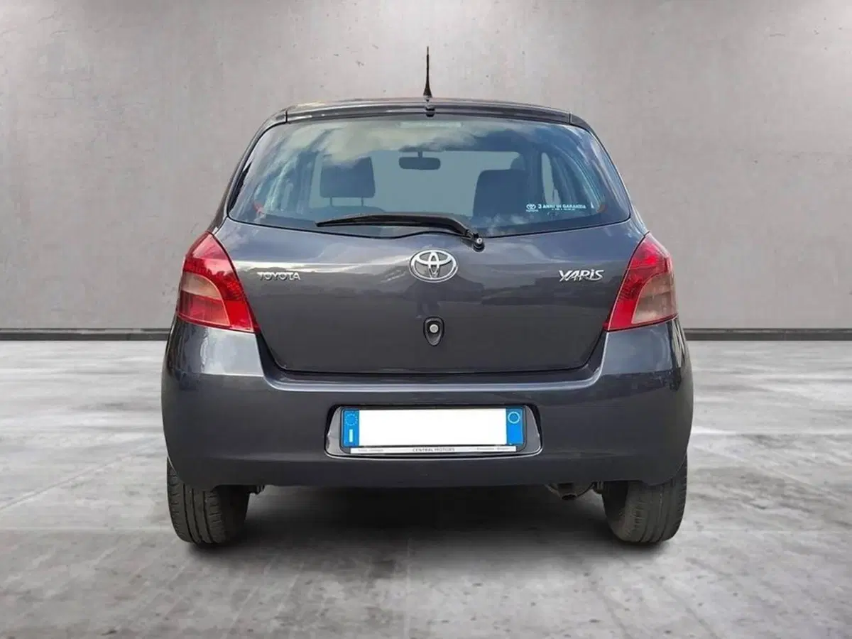Toyota Yaris usata a Torino (4)
