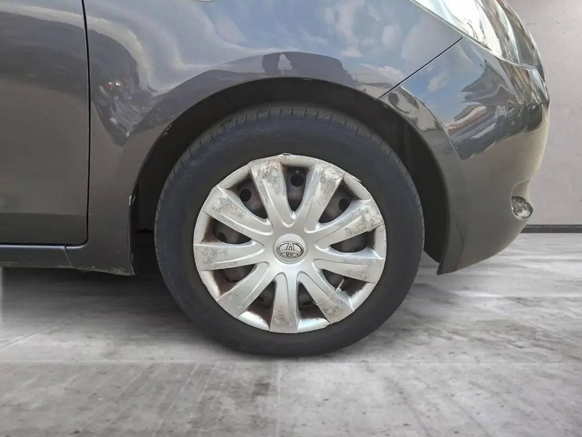 Toyota Yaris usata a Torino (6)