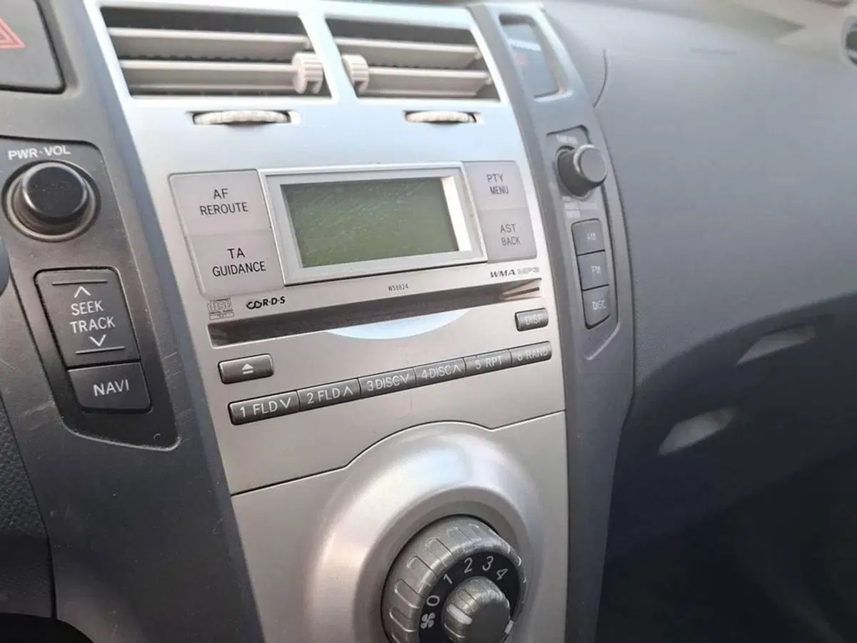Toyota Yaris usata a Torino (8)