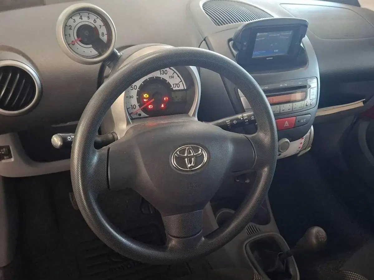 Toyota Aygo usata a Torino (10)