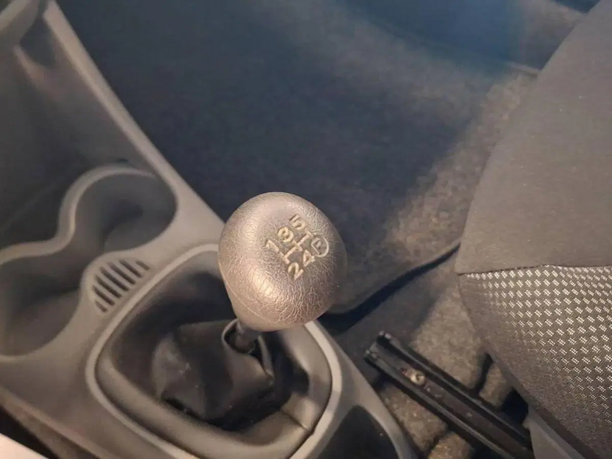 Toyota Aygo usata a Torino (8)