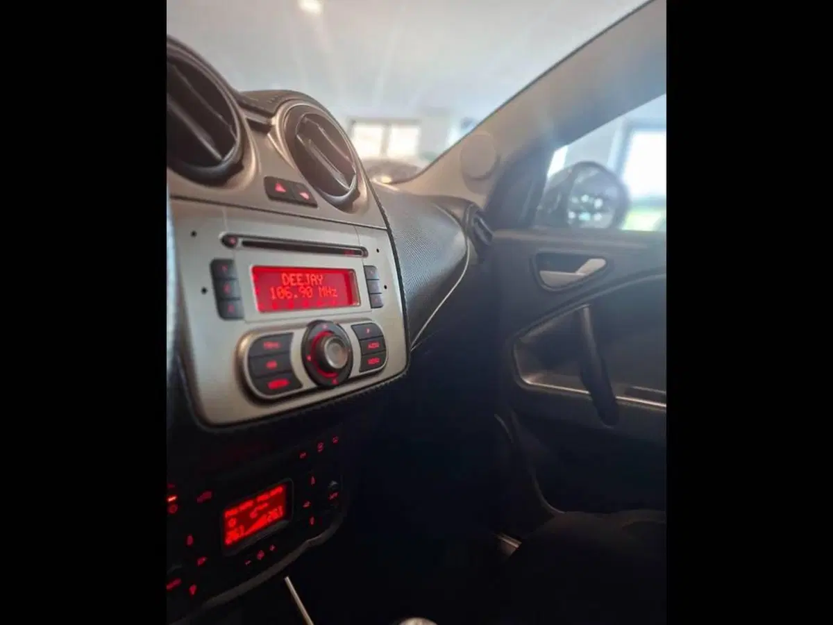 Alfa Romeo MiTo usata a Torino (7)