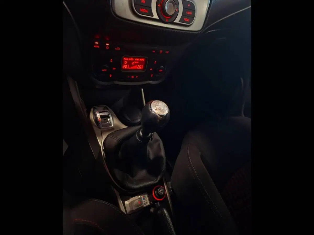 Alfa Romeo MiTo usata a Torino (8)