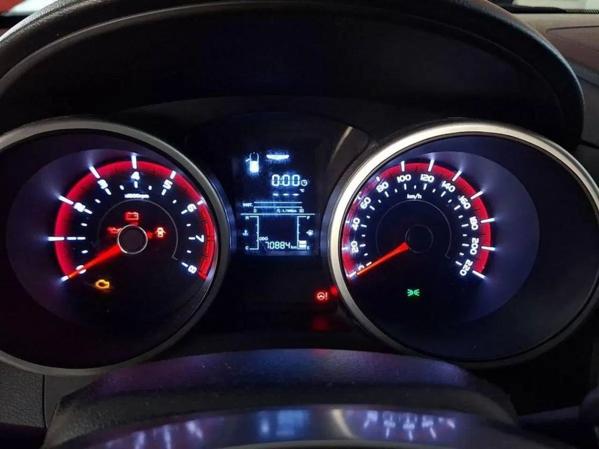 Ssangyong Tivoli usata a Torino (6)