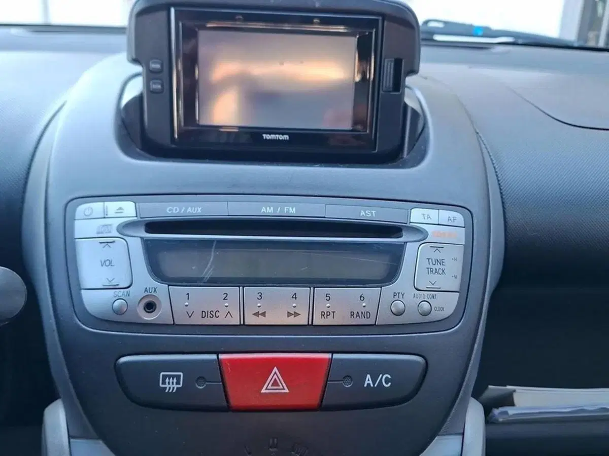 Toyota Aygo usata a Torino (9)