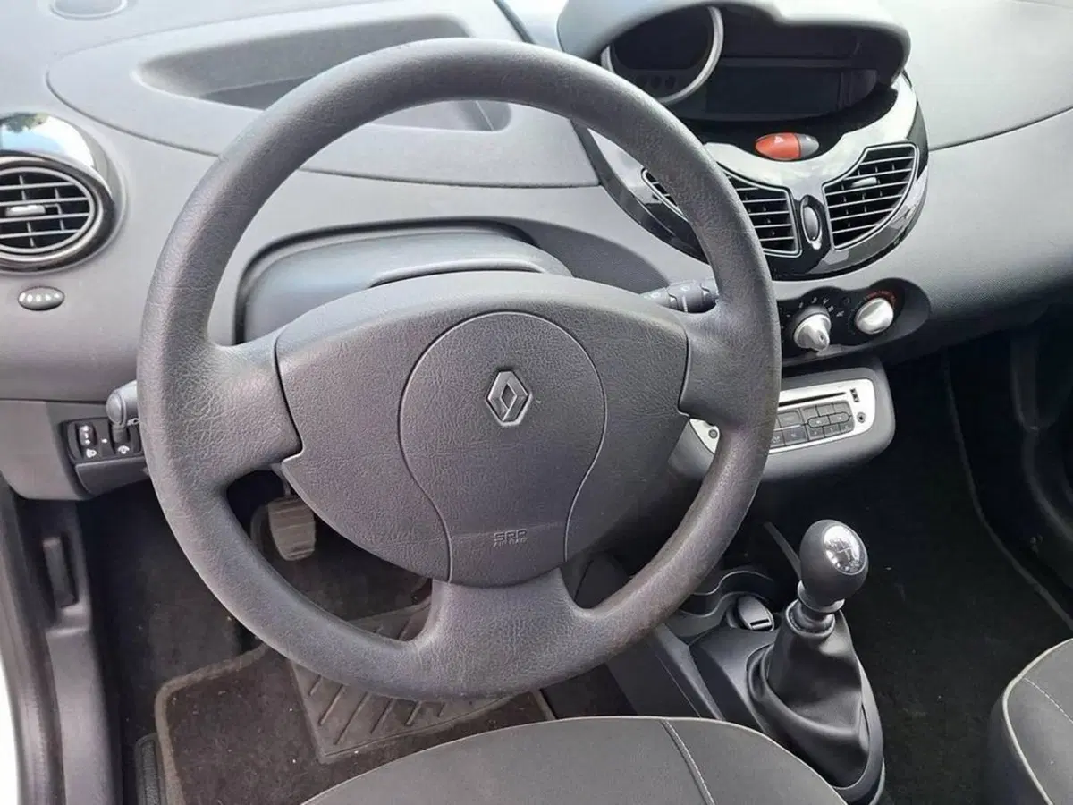Renault Twingo usata a Torino (10)