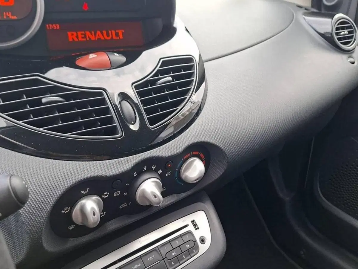 Renault Twingo usata a Torino (7)