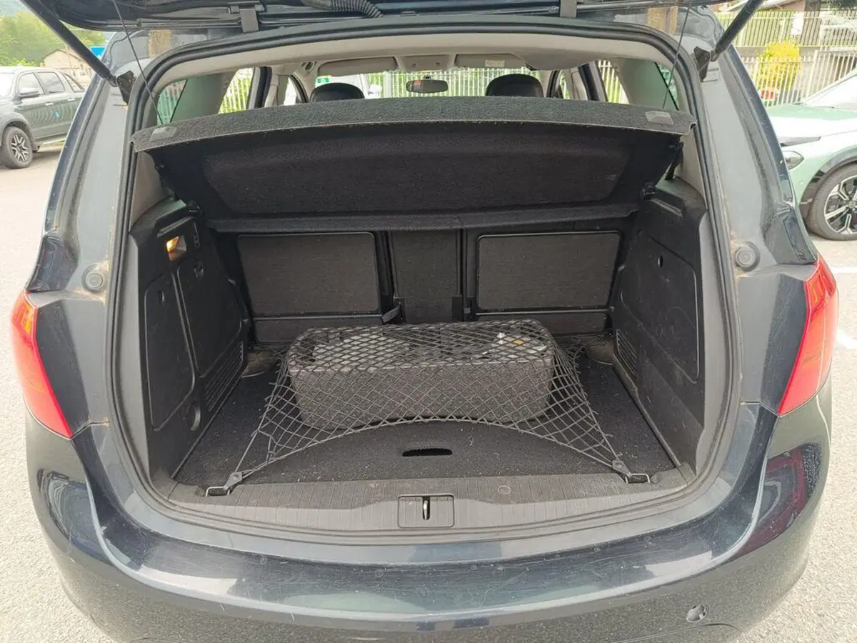 Opel Meriva usata a Sondrio (11)