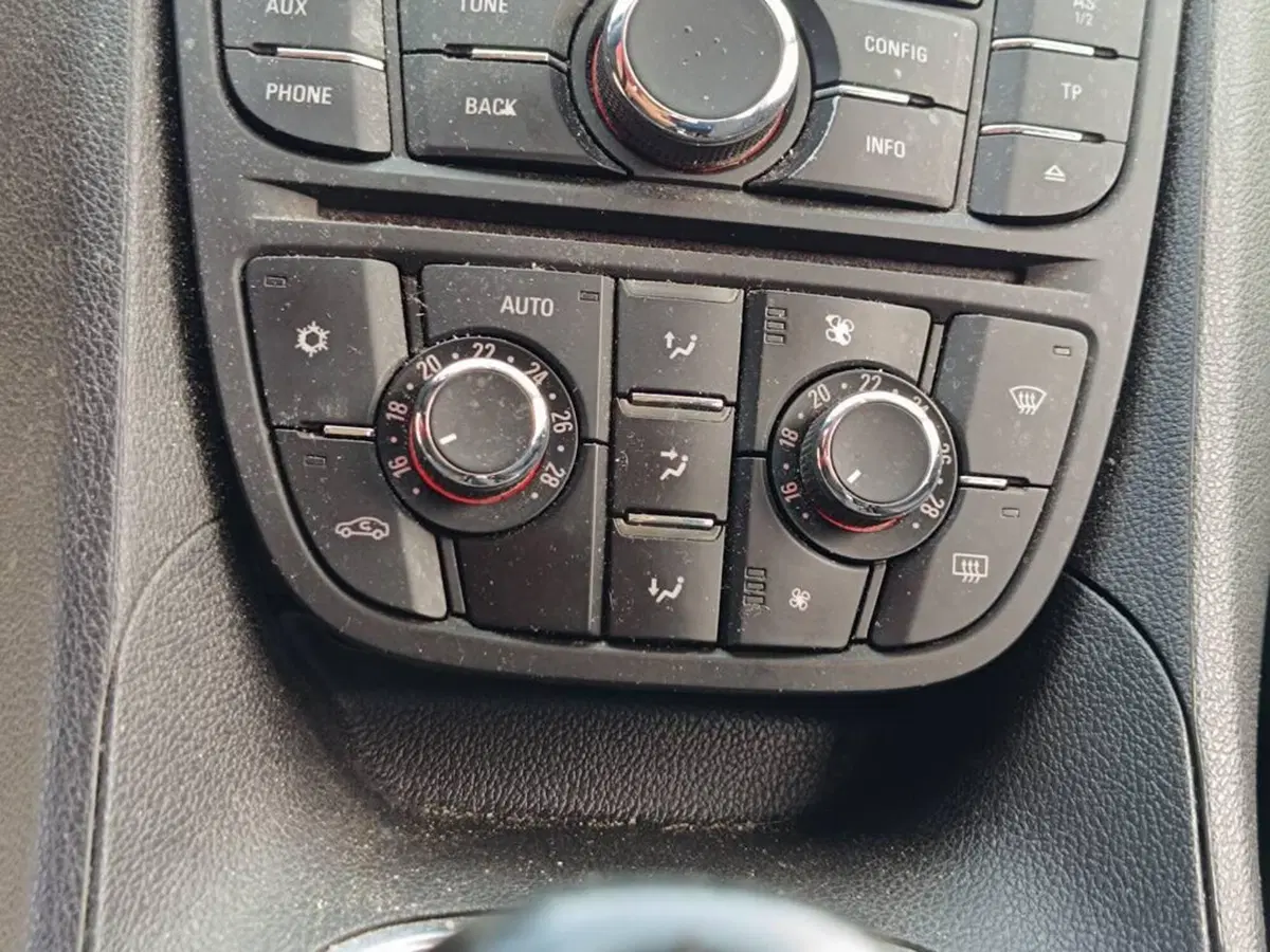 Opel Meriva usata a Sondrio (14)