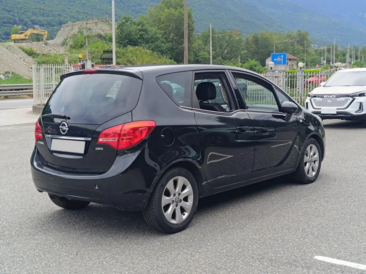 Opel Meriva usata a Sondrio (6)