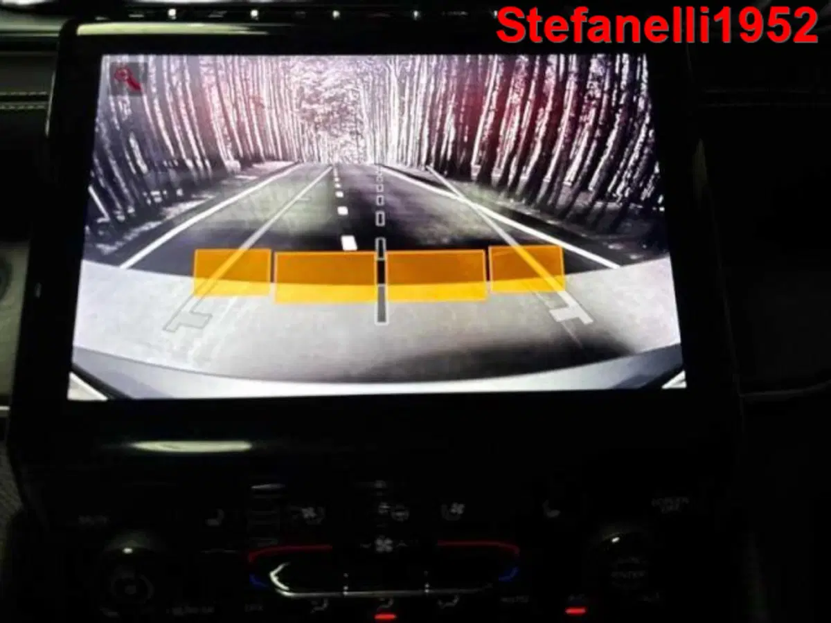 Jeep Grand Cherokee usata a Bologna (17)