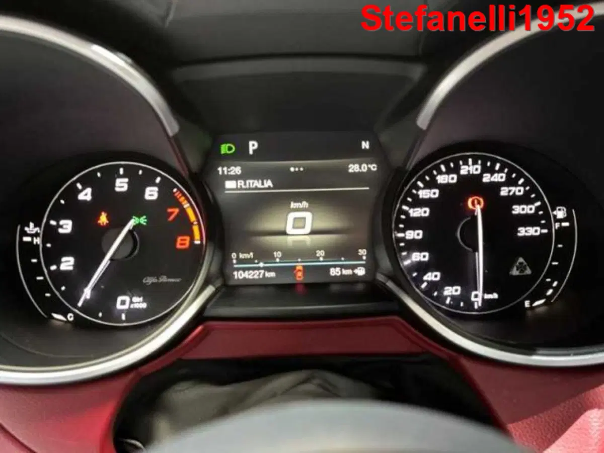 Alfa Romeo Stelvio usata a Bologna (12)