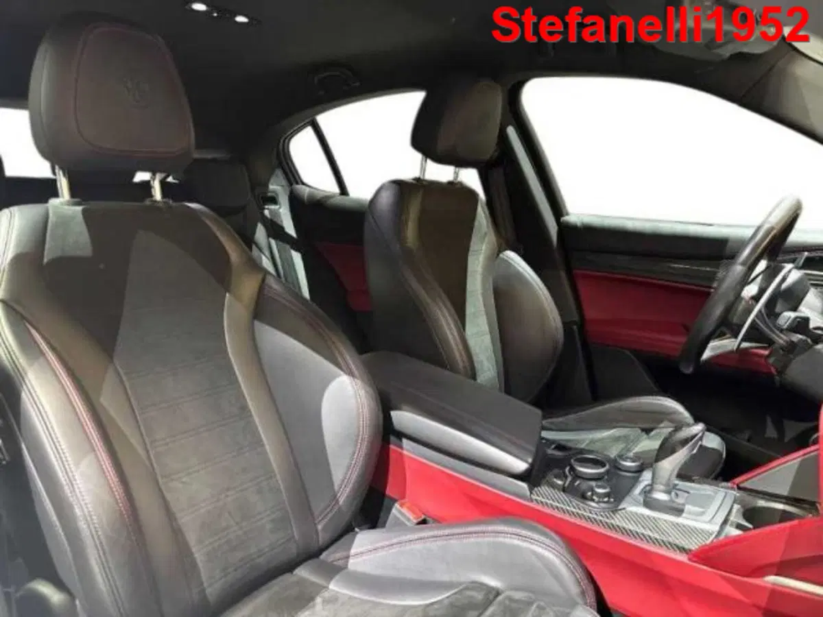 Alfa Romeo Stelvio usata a Bologna (16)