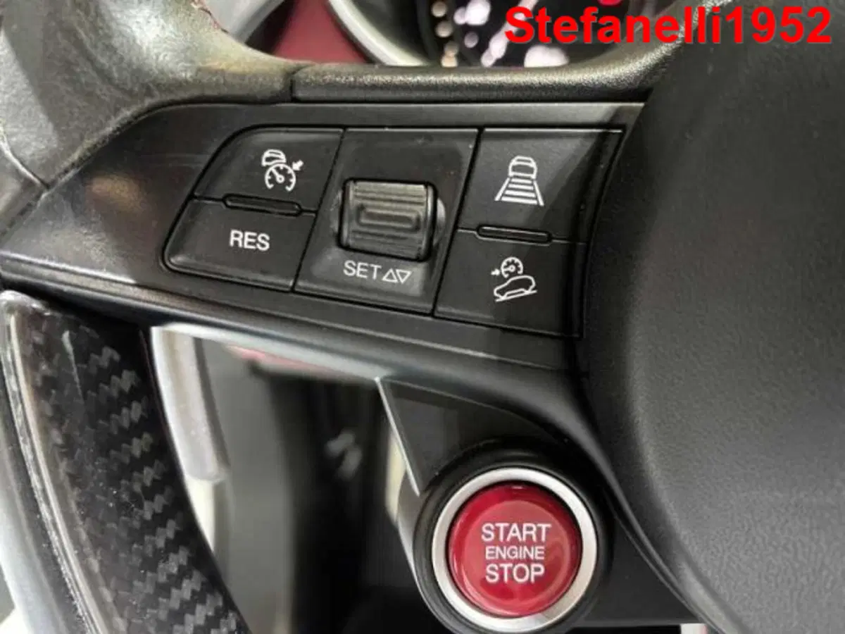 Alfa Romeo Stelvio usata a Bologna (20)