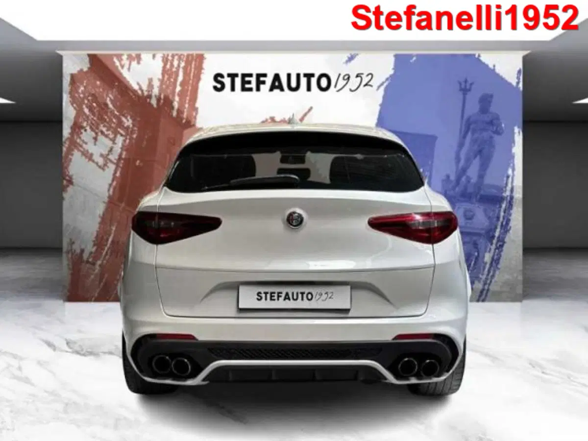 Alfa Romeo Stelvio usata a Bologna (6)
