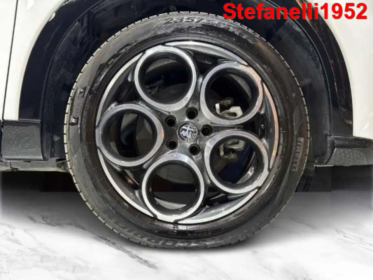 Alfa Romeo Tonale usata a Bologna (8)