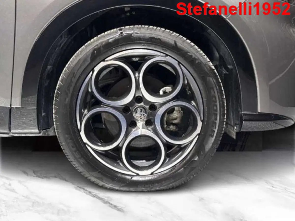 Alfa Romeo Tonale usata a Bologna (8)