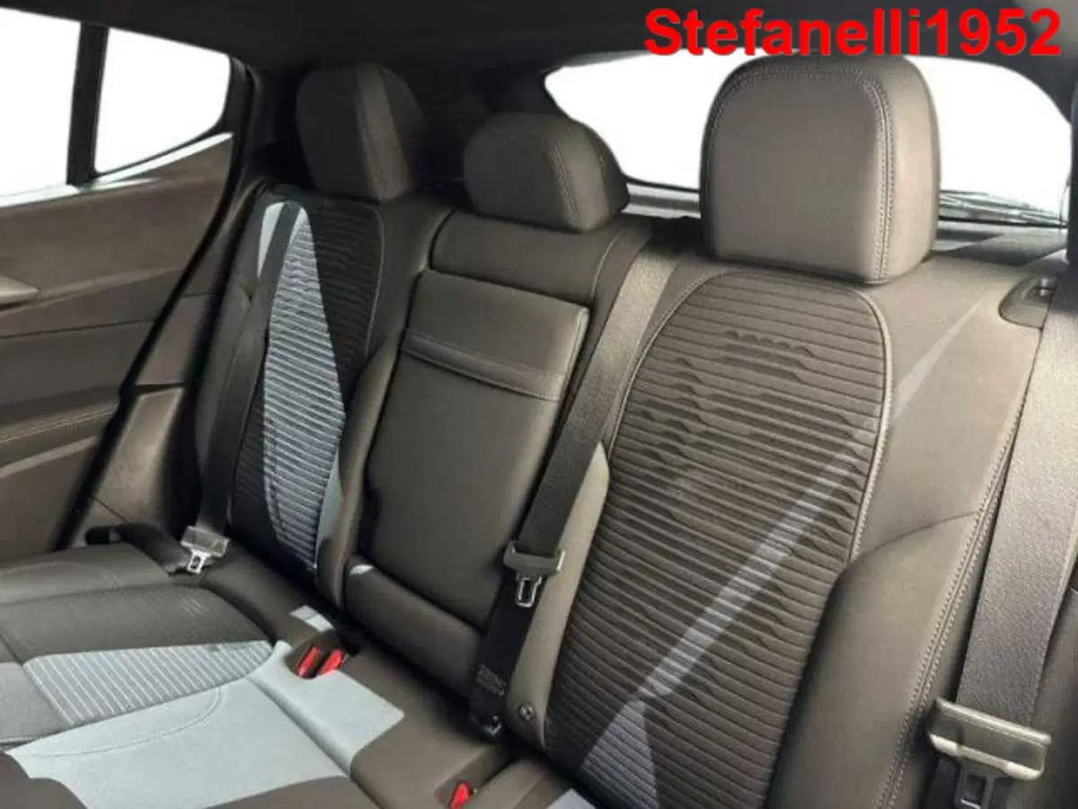 Alfa Romeo Tonale usata a Bologna (9)