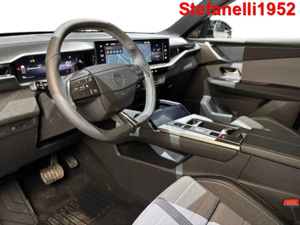 Opel Grandland nuova a Bologna (11)