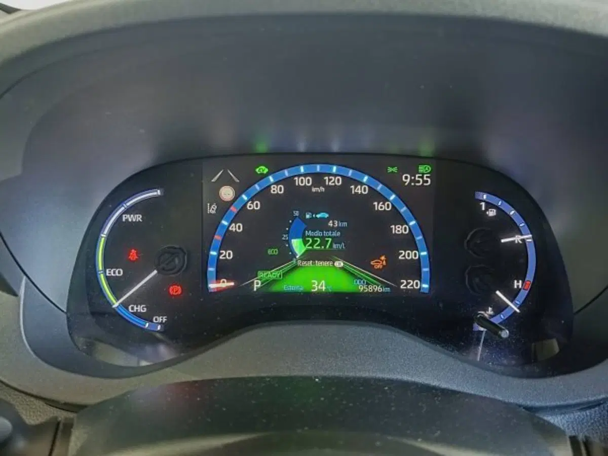 Toyota Yaris Cross usata a Teramo (12)