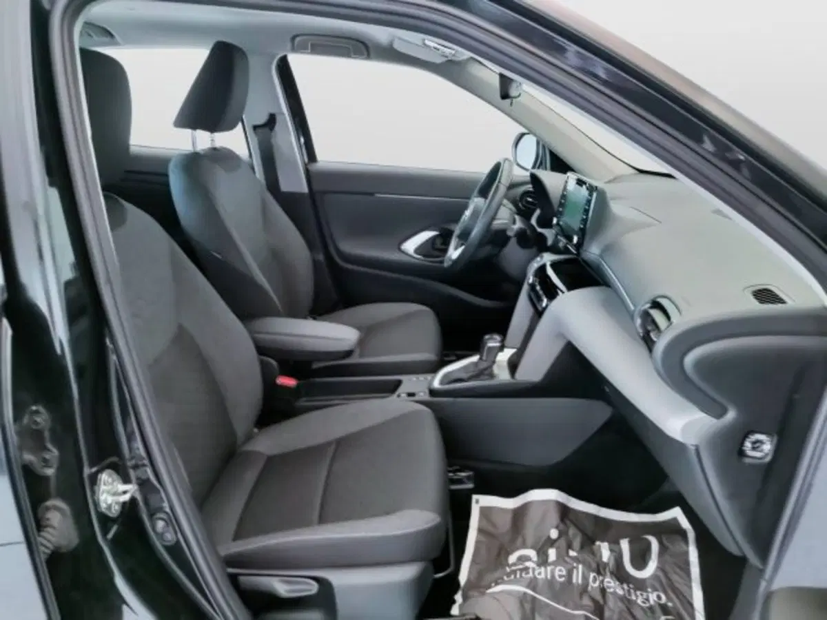 Toyota Yaris Cross usata a Teramo (13)