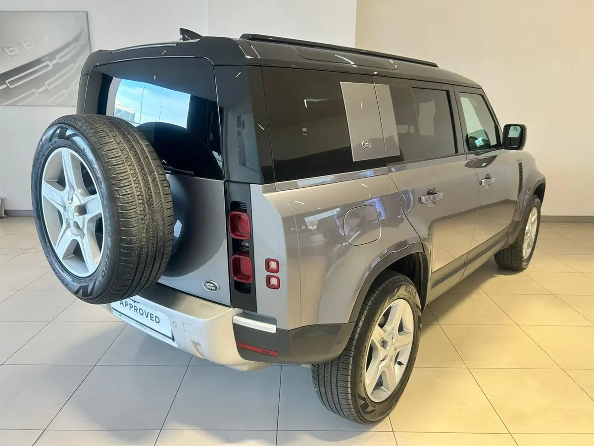 Land Rover Defender usata a Napoli (2)