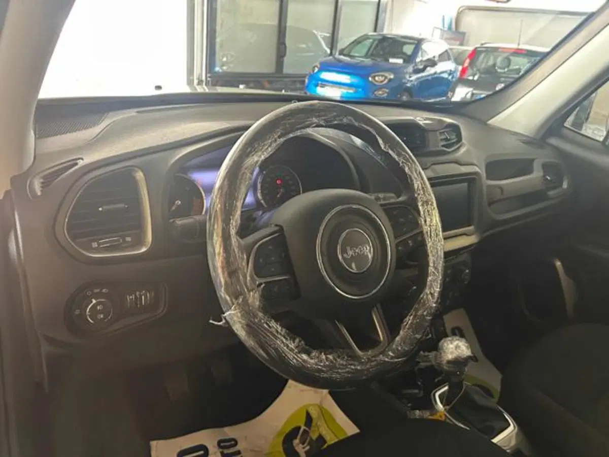 Jeep Renegade usata a Vercelli (12)