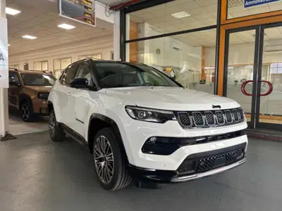 Jeep Compass 1.5 Turbo T4 130CV MHEV 2WD S nuova a Vercelli