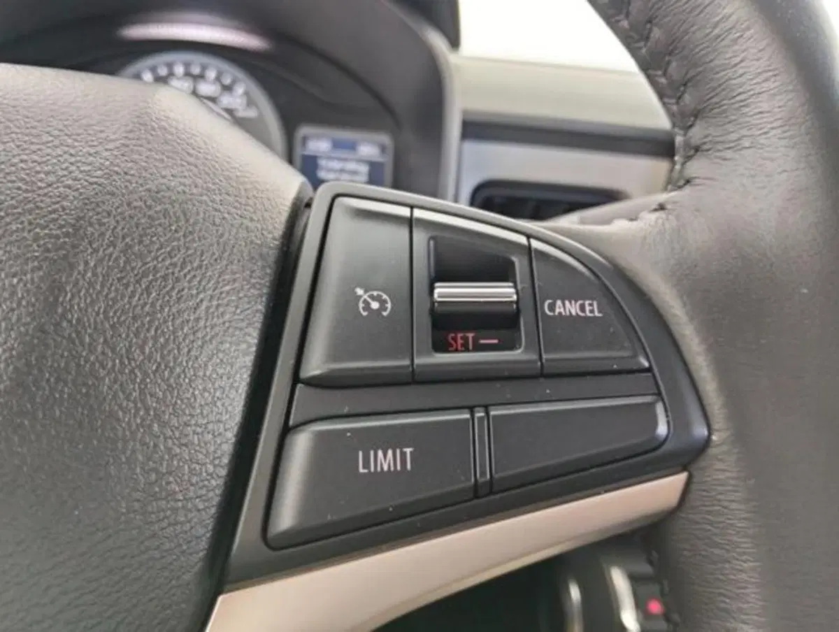 Suzuki Ignis usata a Como (11)